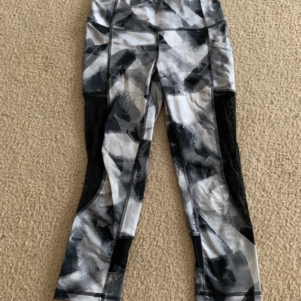 Capri workout leggings